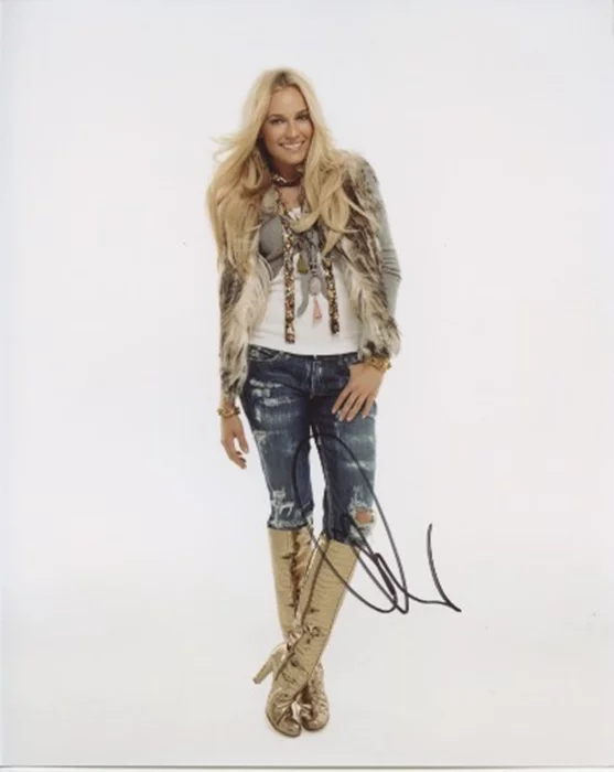 Diane Kruger autograph