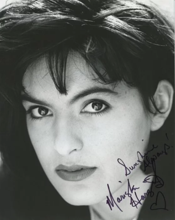 Mariska Hargitay autograph