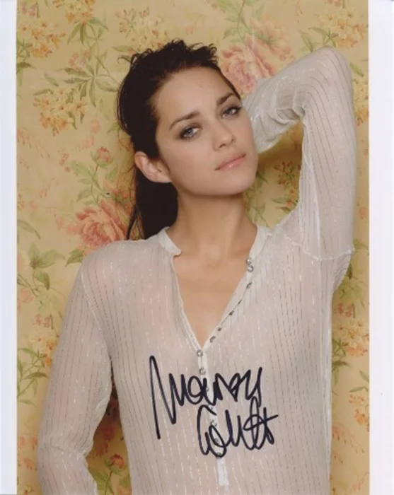 Marion Cotillard autograph