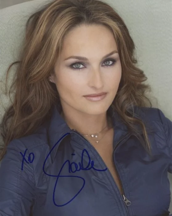 Giada De Laurentiis autograph