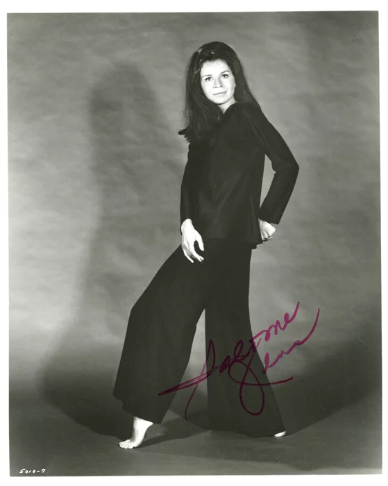 Salome Jens autograph