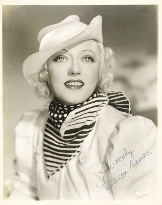 Marion Davies autograph