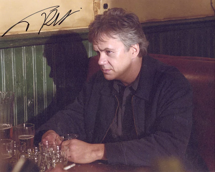 Tim Robbins autograph