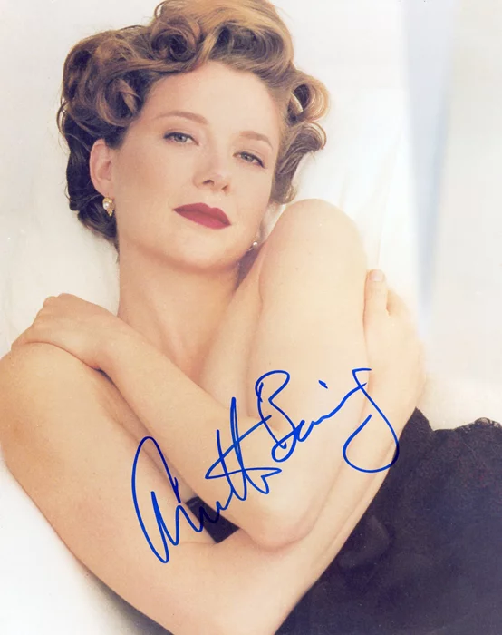 Annette Bening autograph