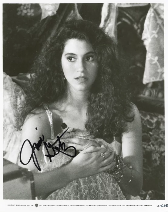 Jami Gertz autograph