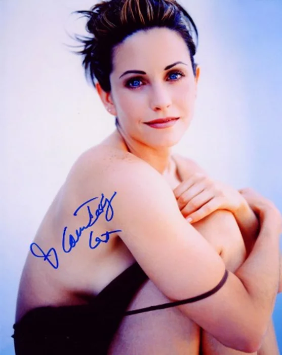 Courteney Cox autograph