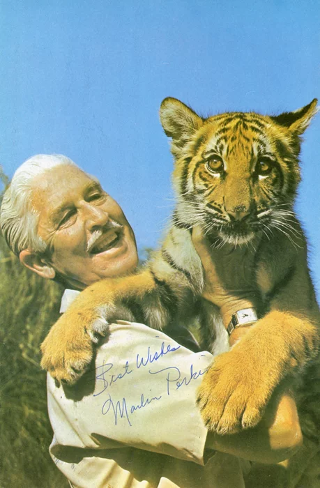 Marlin Perkins autograph