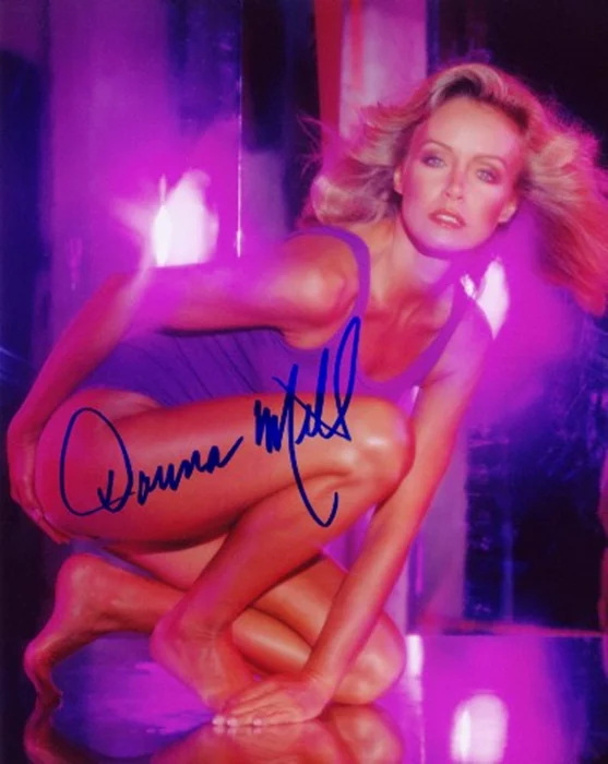 Donna Mills autograph