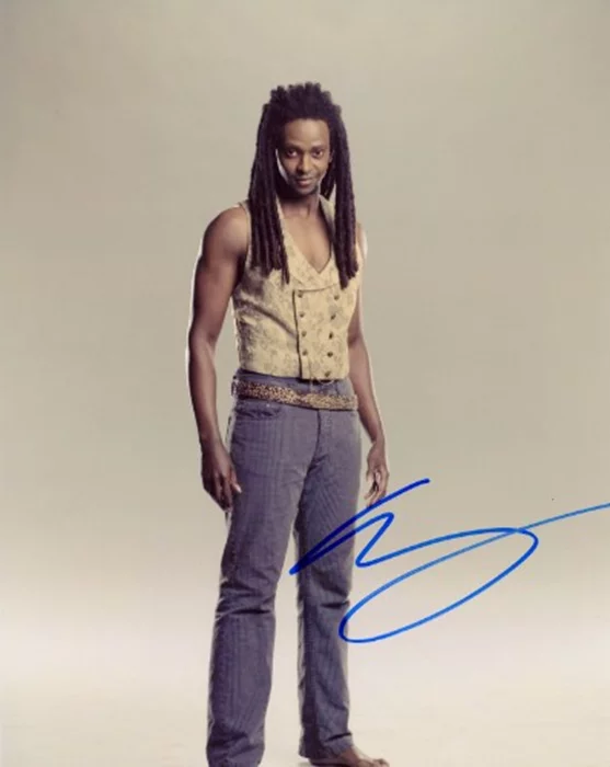 Edi Gathegi autograph
