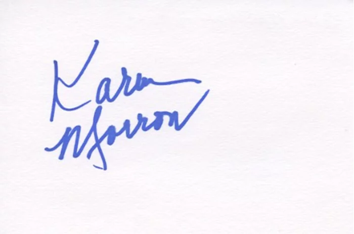 Karen Morrow autograph