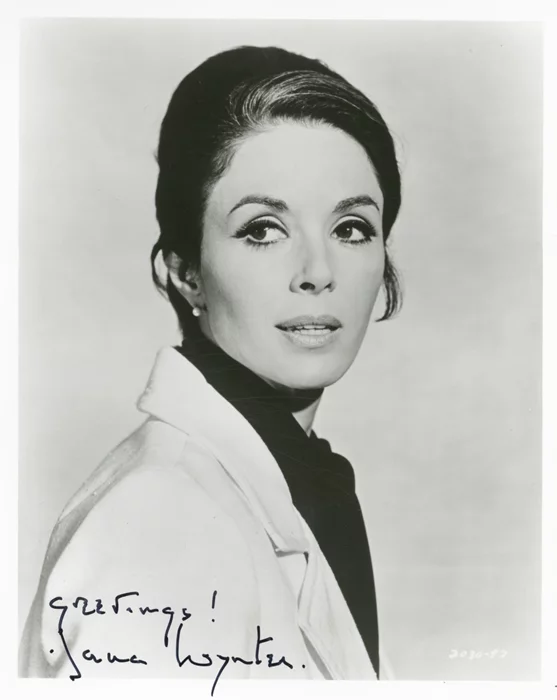 Dana Wynter autograph