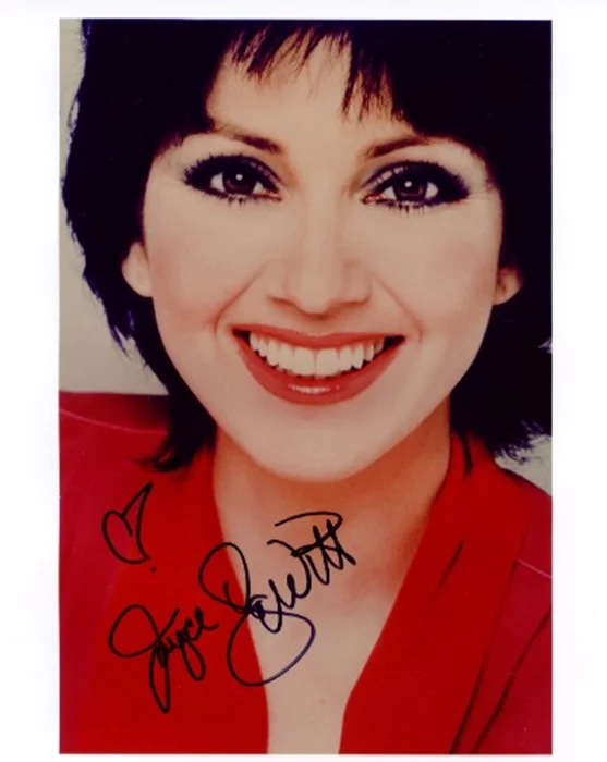 Joyce DeWitt autograph
