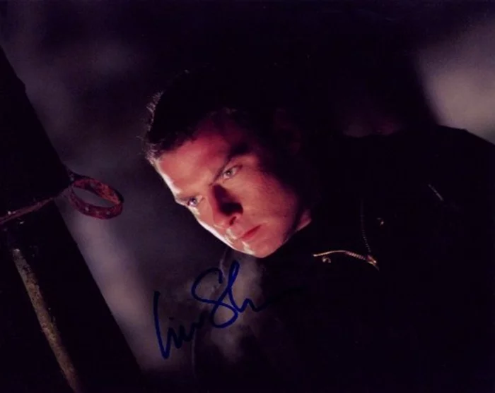 Liev Schreiber autograph