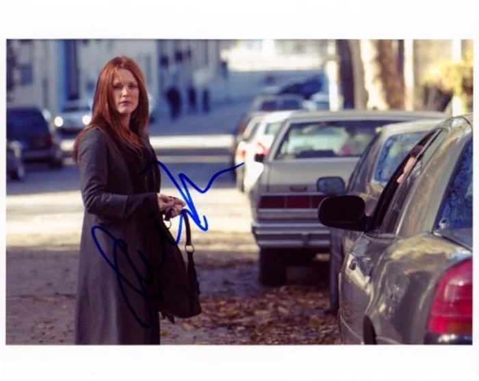Julianne Moore autograph