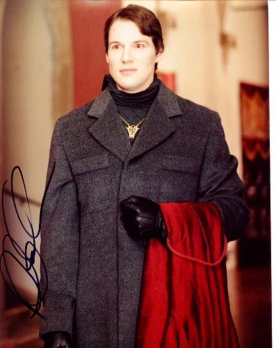 Daniel Cudmore autograph