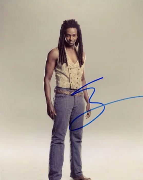 Edi Gathegi autograph