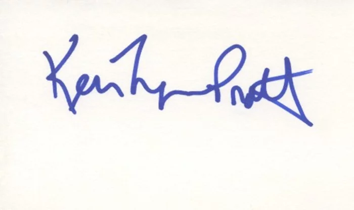 Keri Lynn Pratt autograph