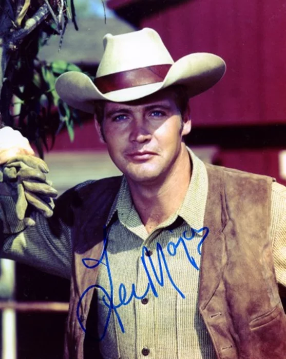 Lee Majors autograph
