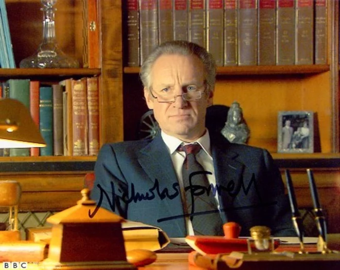 Nicholas Farrell autograph