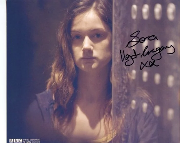 Sara Lloyd Gregory autograph