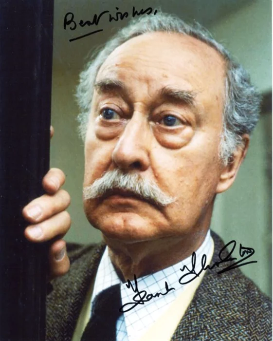 Frank Thornton autograph