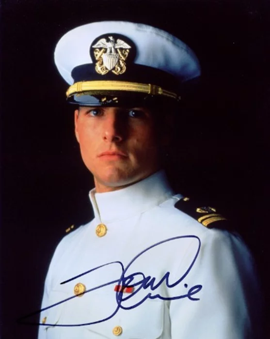 Tom Cruise autograph