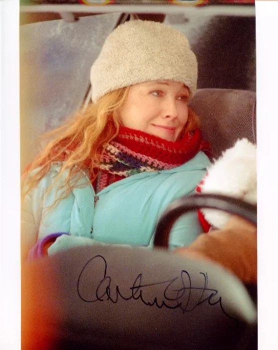 Catherine O'Hara autograph