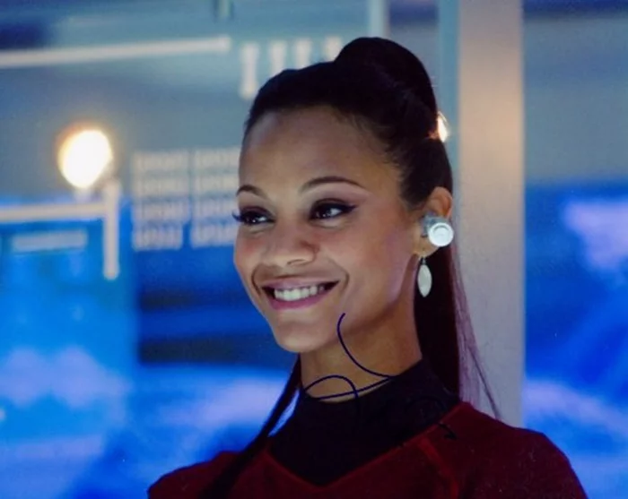 Zoe Saldana autograph