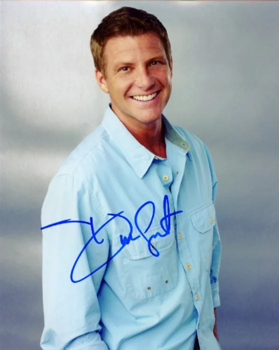 Doug Savant autograph