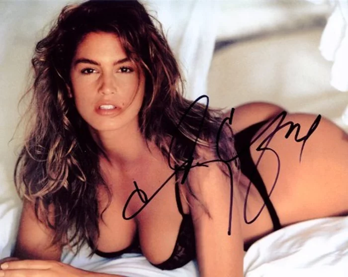 Cindy Crawford autograph