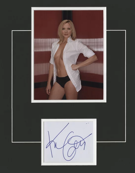 Kim Cattrall autograph