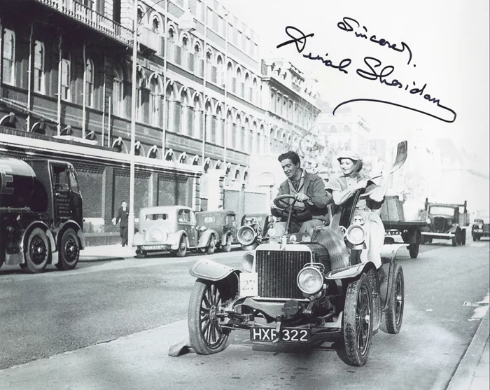 Dinah Sheridan autograph