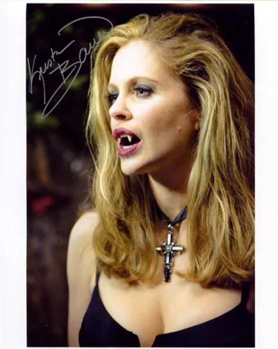 Kristin Bauer autograph