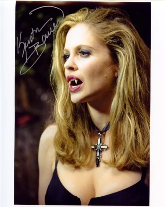 Kristin Bauer autograph
