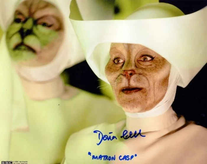 Dona Croll autograph