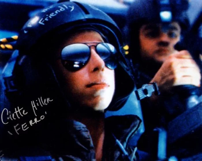 Colette Hiller autograph