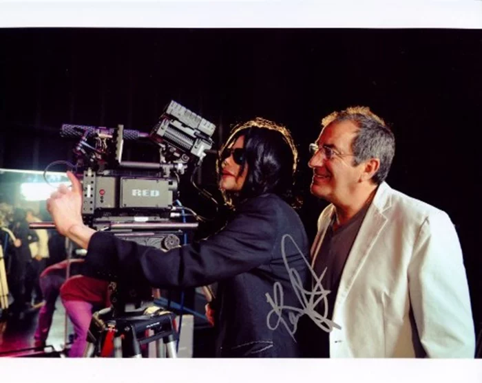 Kenny Ortega autograph