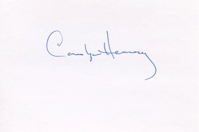 Carolyn Hennesy autograph