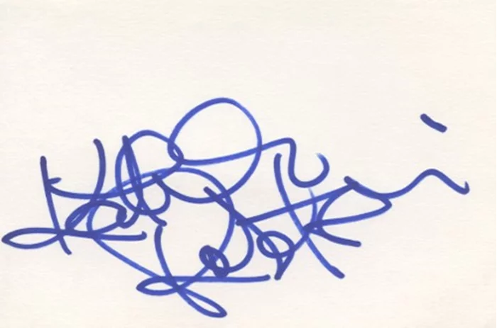 Kathleen Robertson autograph