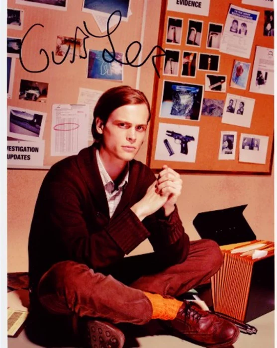 Matthew Gray Gubler autograph