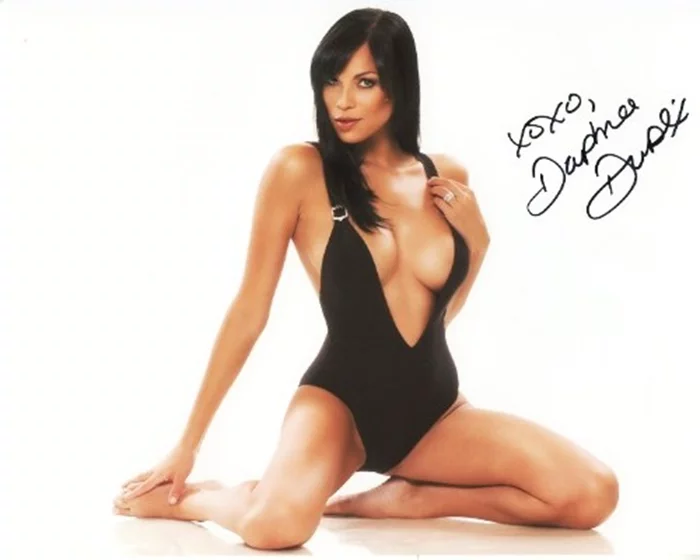 Daphnee Duplaix autograph