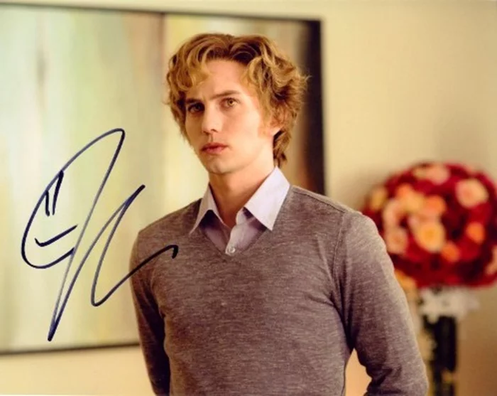 Jackson Rathbone autograph