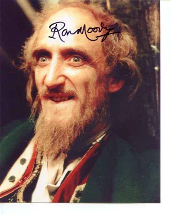 Ron Moody autograph