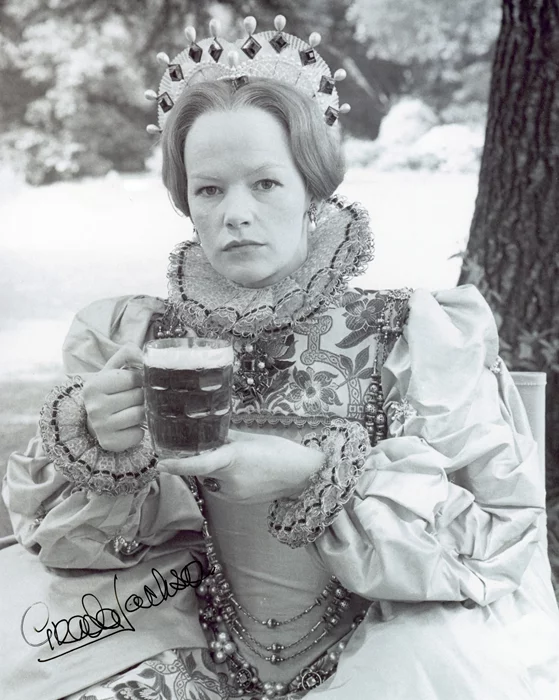 Glenda Jackson autograph