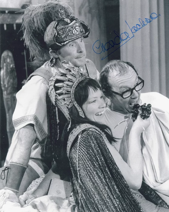 Glenda Jackson autograph