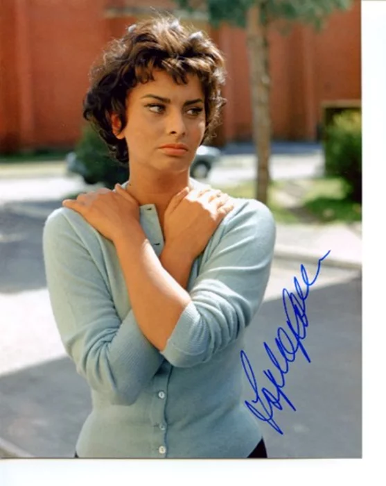 Sophia Loren autograph