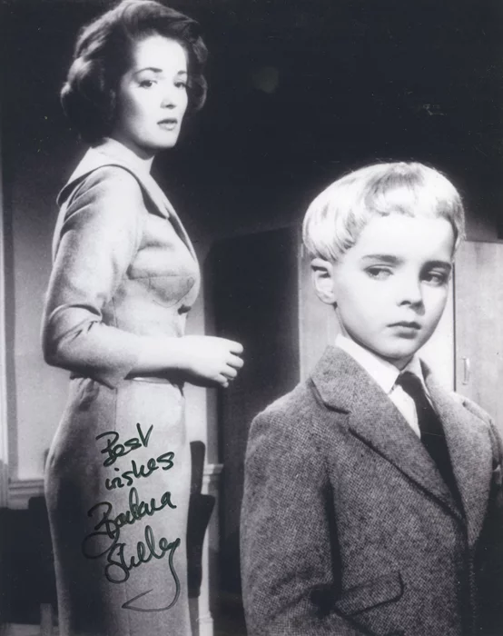 Barbara Shelley autograph