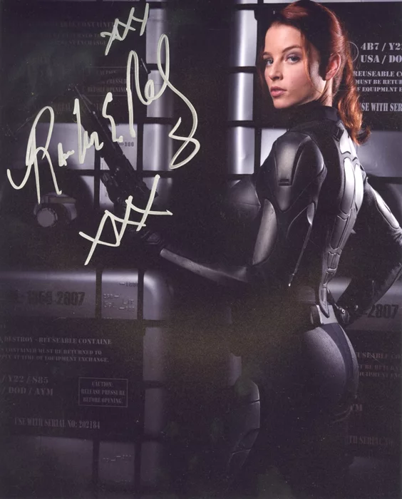 Rachel Nichols autograph