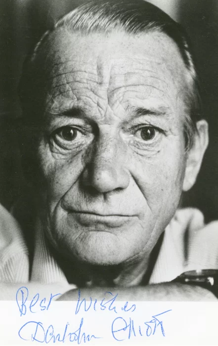 Denholm Elliott autograph