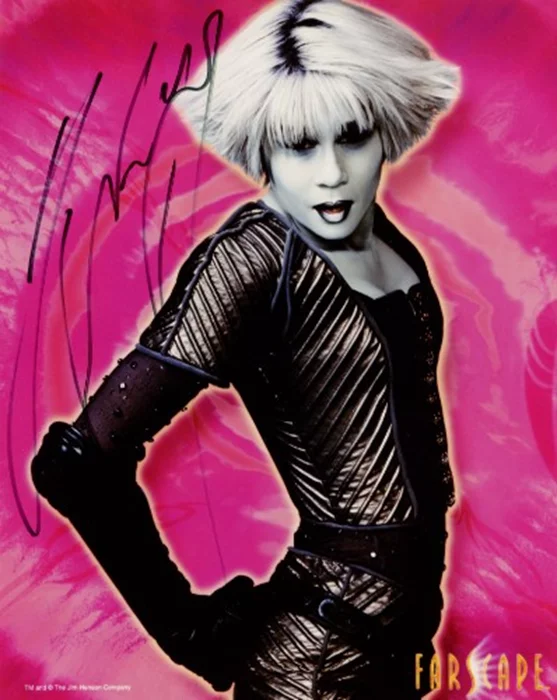 Gigi Edgley autograph